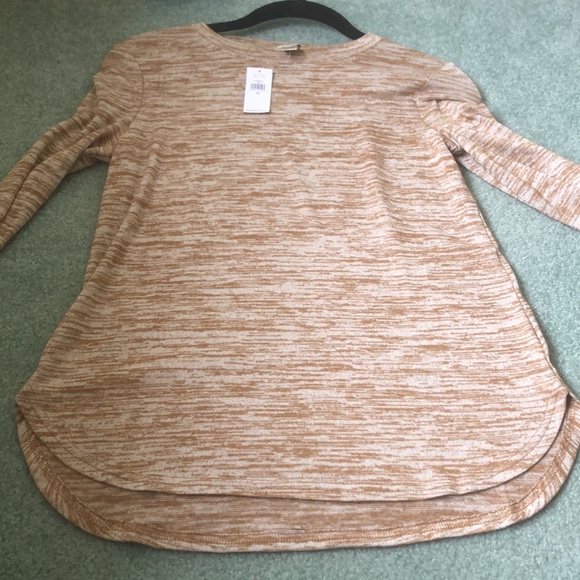 Banana Republic luxespun long sleeve shirt - Picture 3 of 5